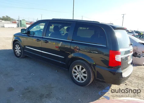 2012 Chrysler Town & Country Touring z USA, uszkodzony, nr VIN 2C4RC1BG3CR401468